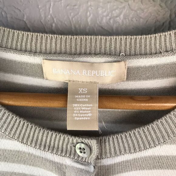 Banana Republic Taupe/Off White Striped Sweater XS - Picture 4 of 6